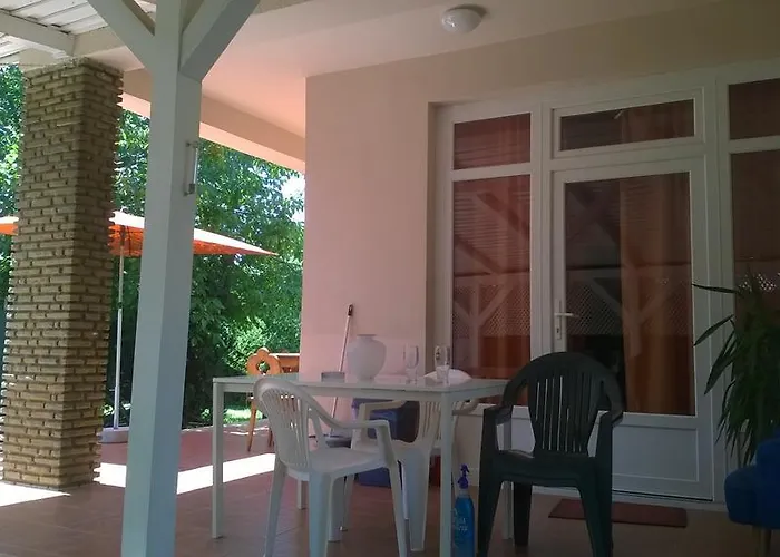 Eva Vendeghaz Ferienhaus